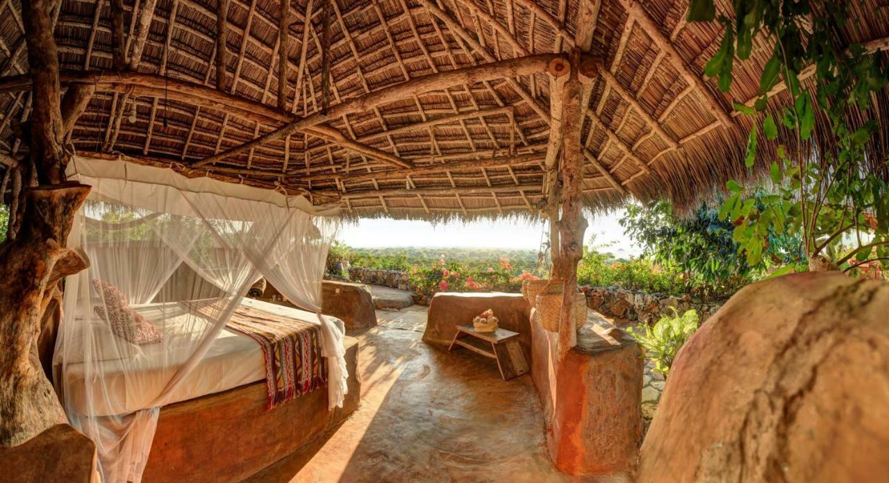 Utopia Rote Lodge Нембрала Екстериор снимка
