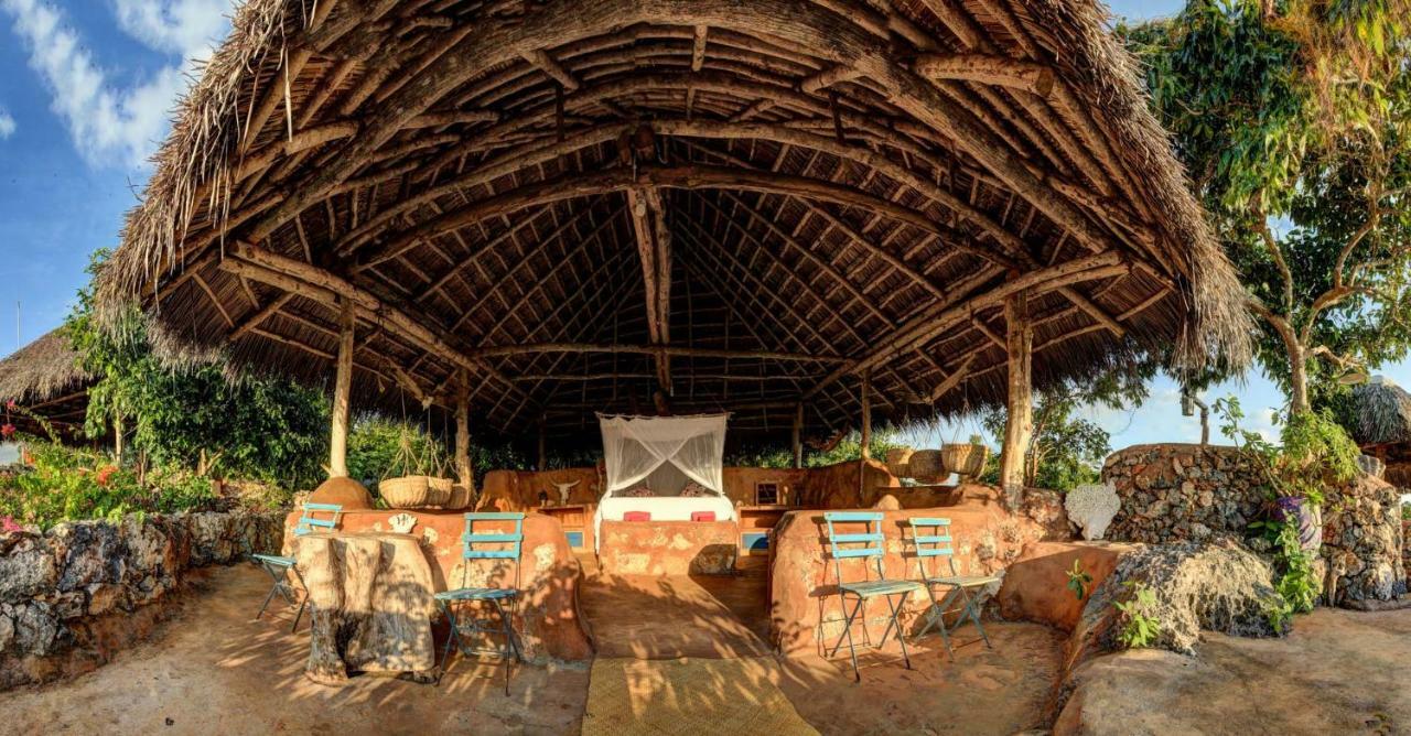 Utopia Rote Lodge Нембрала Екстериор снимка