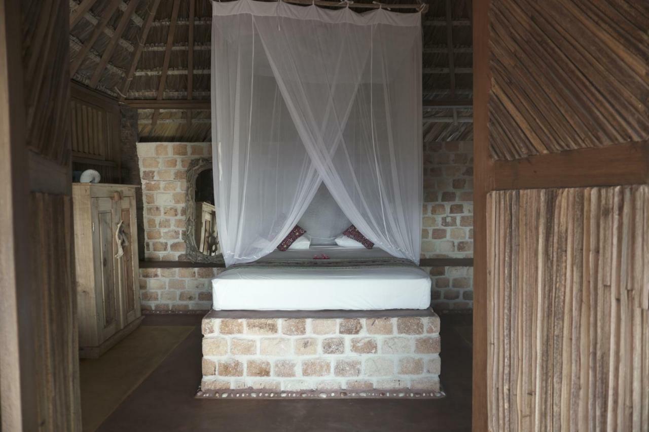 Utopia Rote Lodge Нембрала Екстериор снимка